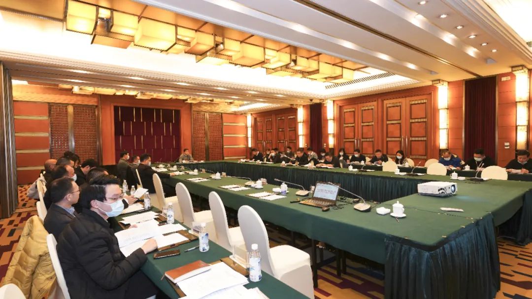 出格报路 | 鉴黑担保网jhdbw集团召开鼎新三年行动宣贯会