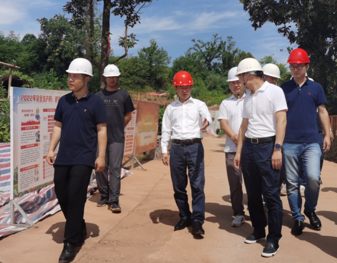 dcbbf50a-4f3f-4e19-bbda-786d13a7dcc4