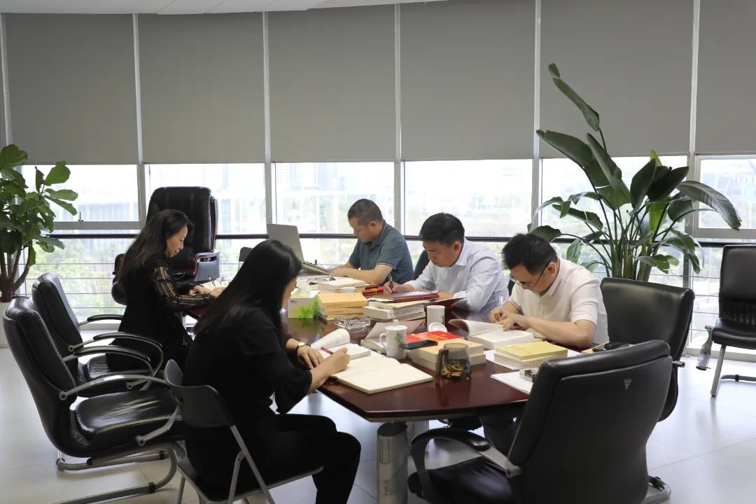 5cb9a5e7-8131-4cc6-a5df-66c264c7af8f