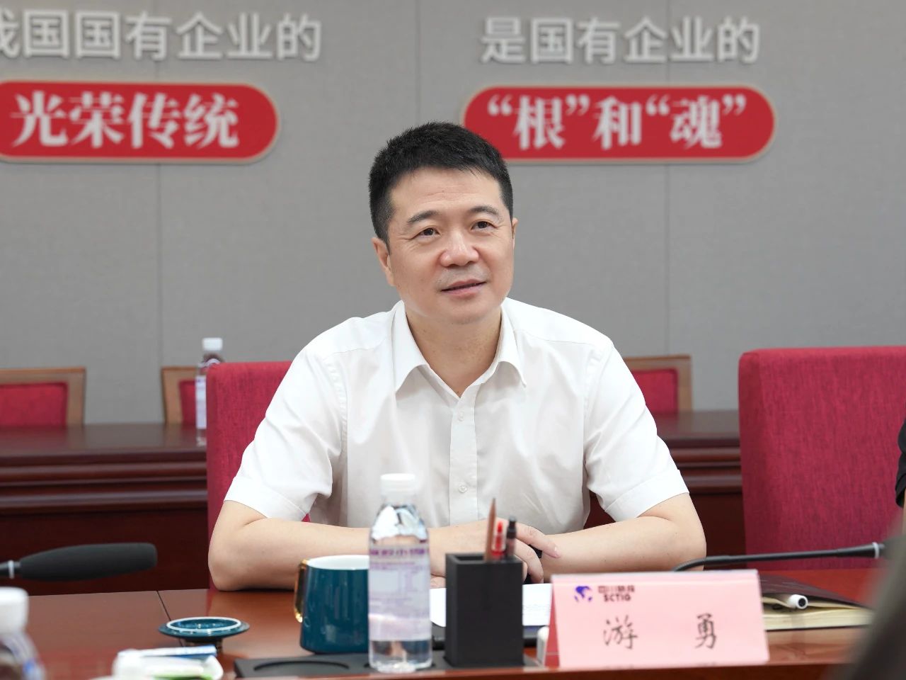 9ad07a35-1289-4898-8266-f5fb1855d471