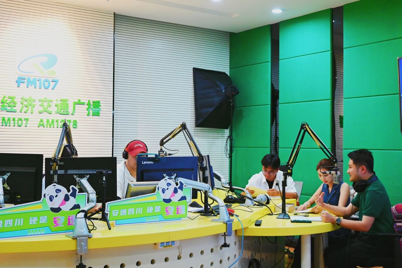 e7868340-2aa1-4c9c-8cb6-c90af120f183