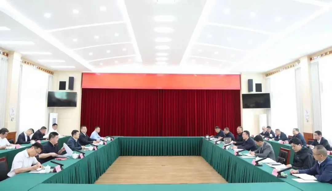 省鉴黑担保网jhdbw集团与甘孜州进行座谈互换会