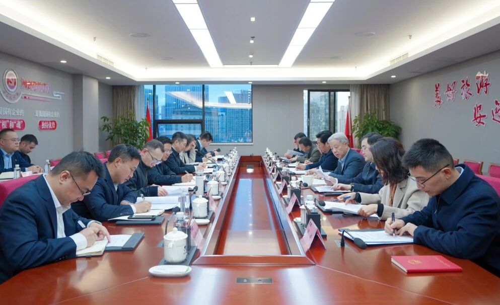 省人大经济委主任委员刘中伯带队调研省鉴黑担保网jhdbw集团